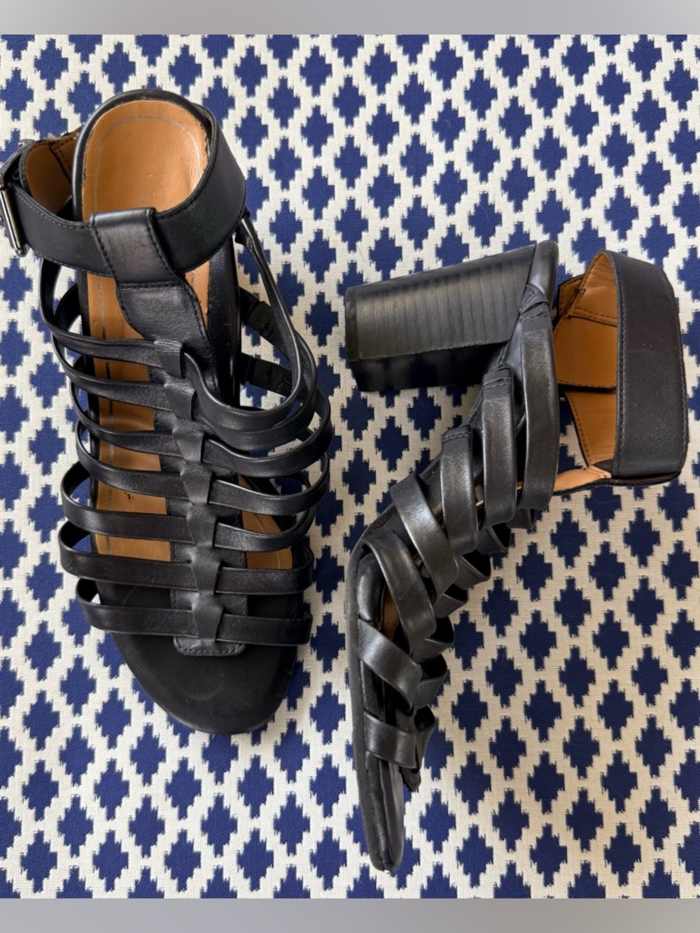 Vionic Black Leather Strappy Block Heel Sandals Size 8 Orthotic Comfort